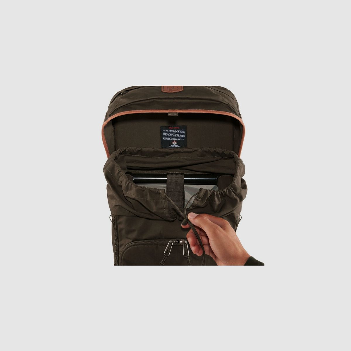 FJÄLLRÄVEN Singi Stubben Sitzrucksack Dark Olive