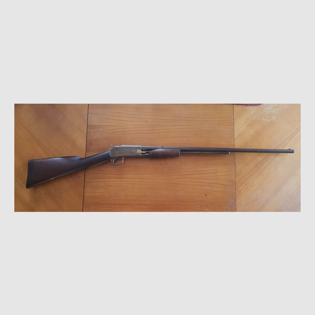 Colt	 Colt Lightning