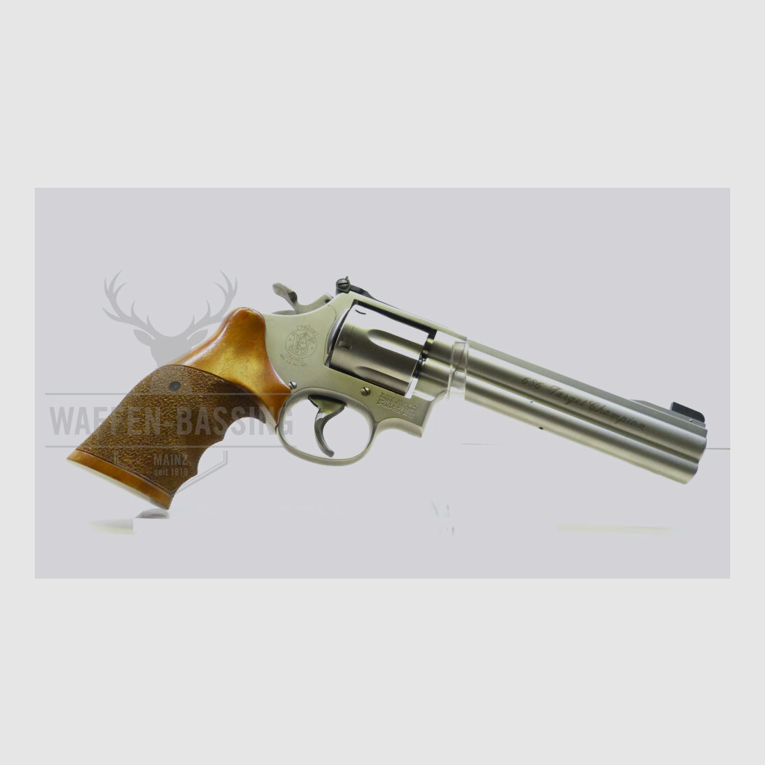 Smith & Wesson	 686 Target Champion