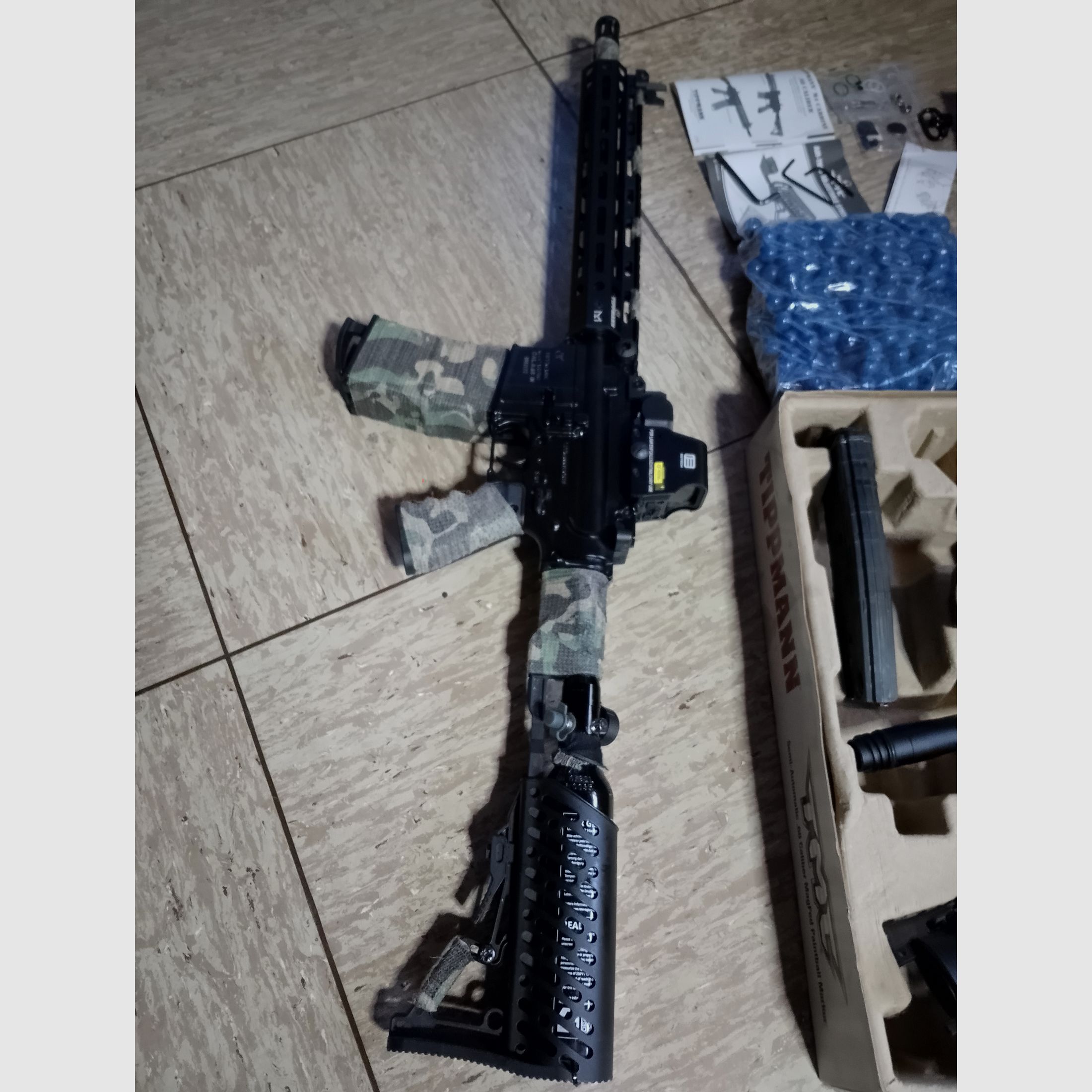 Tippmann Tmc Elite Markierer .68 akcesoria Paintballs Cal 68 CO2 zestaw Holo celownik czerwony zielony punkt lampa LED 3 magazynki