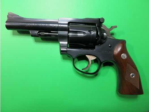 Sturm Ruger Security-Six "Longback", .357 Magnum, 4" lufa   #82
