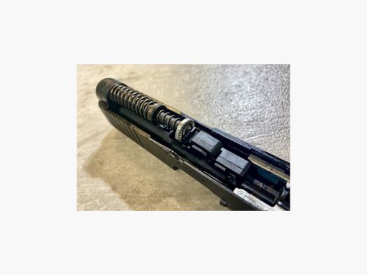 Glock 45 con slitta in metallo GBB nera - VfC