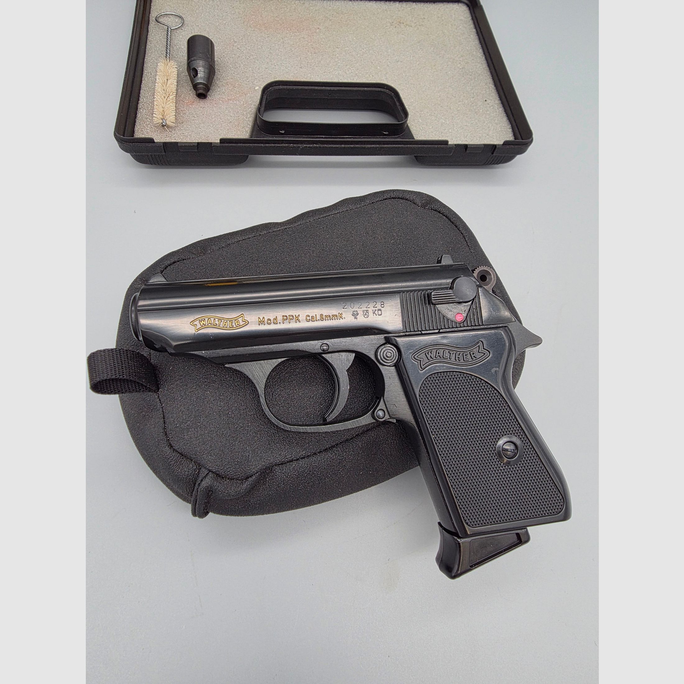 Neuwertig u. ungeschossen Walther PPK 8mm Knall PTB 502 mit Beschuss 1993 (KD) Schreckschuss SRS Silvester