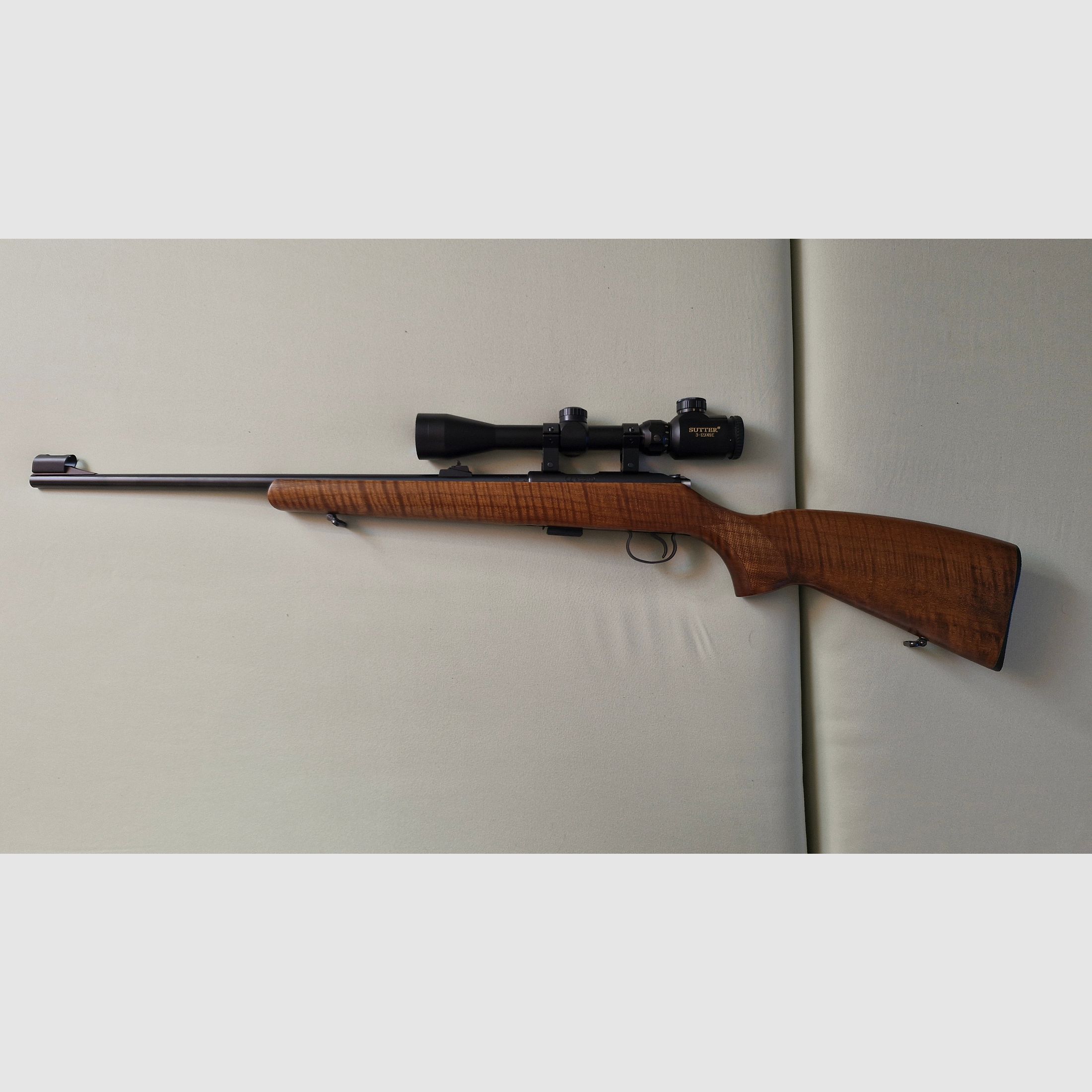 KK bolt-action rifle CZ ZKM 455 Luxus .22lfb with scope (red dot) and aluminum transport case all like new