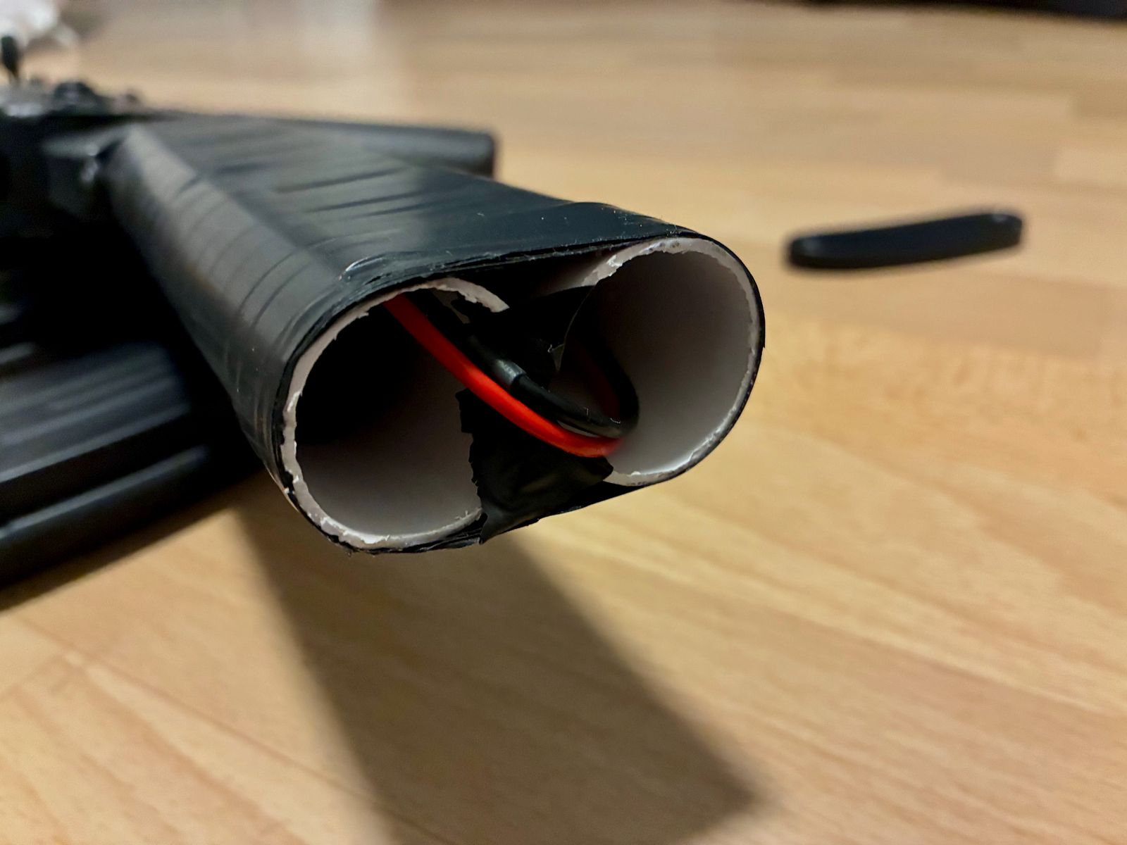 BEGADI AKM GEN-5 SPORT S-AEG Airsoft Softair + 8 Magazine / 11V Akkus, Ladegerät, BBs