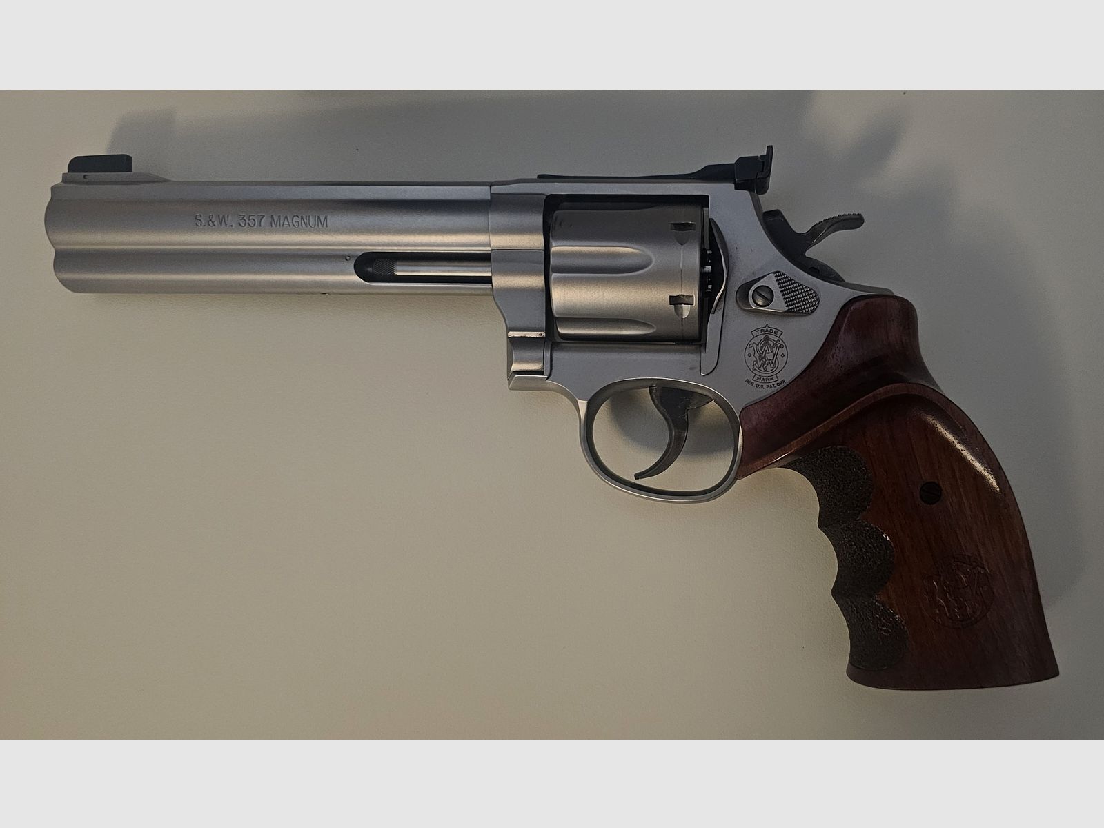 Like new S&W 686 Target Champion .357 Mag.