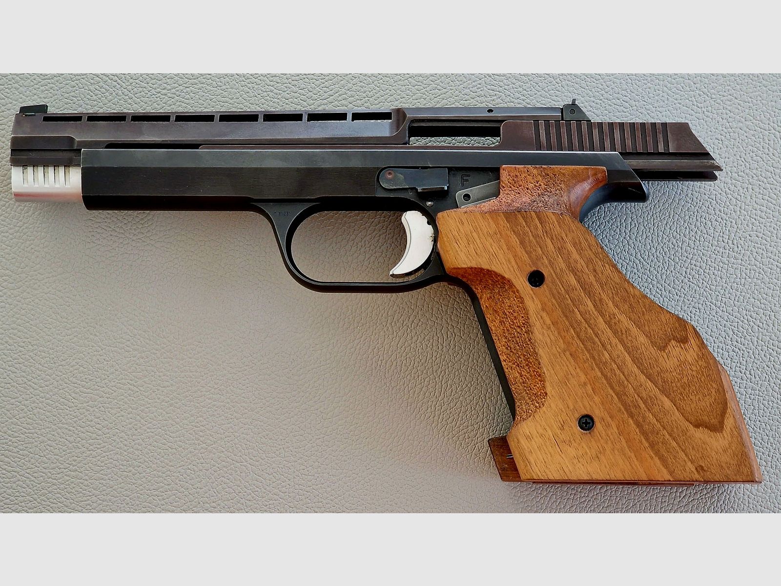 SIG Hämmerli P240 .22 lfb