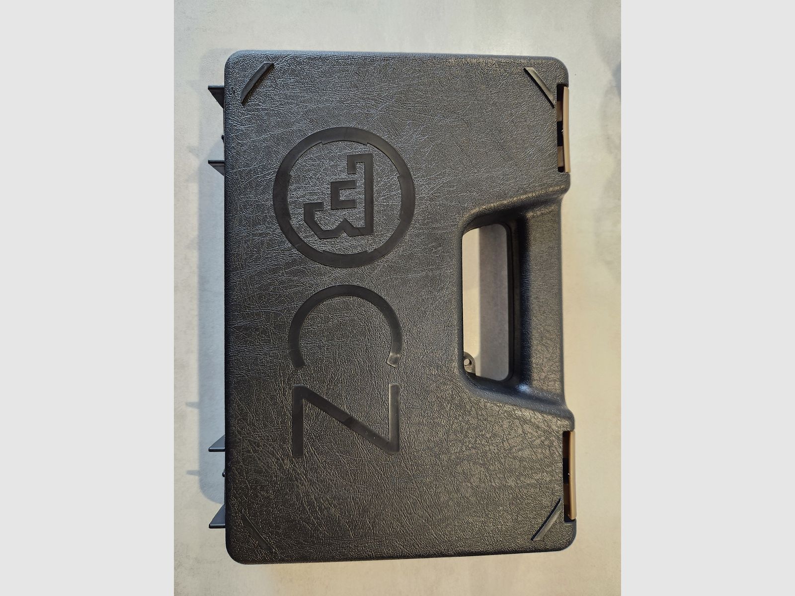 Neue CZ P09 und Munition