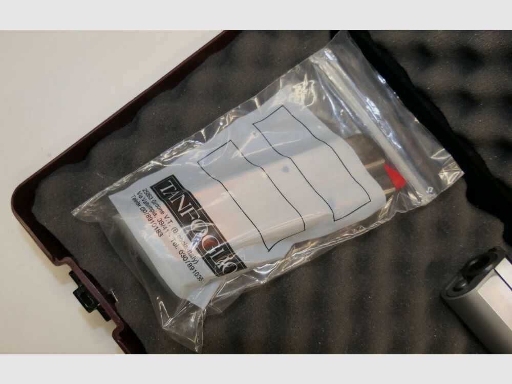 Tanfoglio pistols, Tanfoglio Limited Custom, used .45Auto, .45ACP with spare magazine