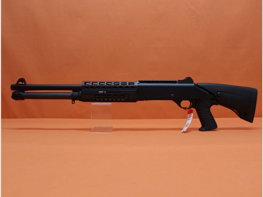 Benelli Ha.Flinte 12/76 Benelli M4 A1 TS Zwart 18,5" loop/ Multichoke/ telescopische kolf/ Picatinny (M4T-PRO)