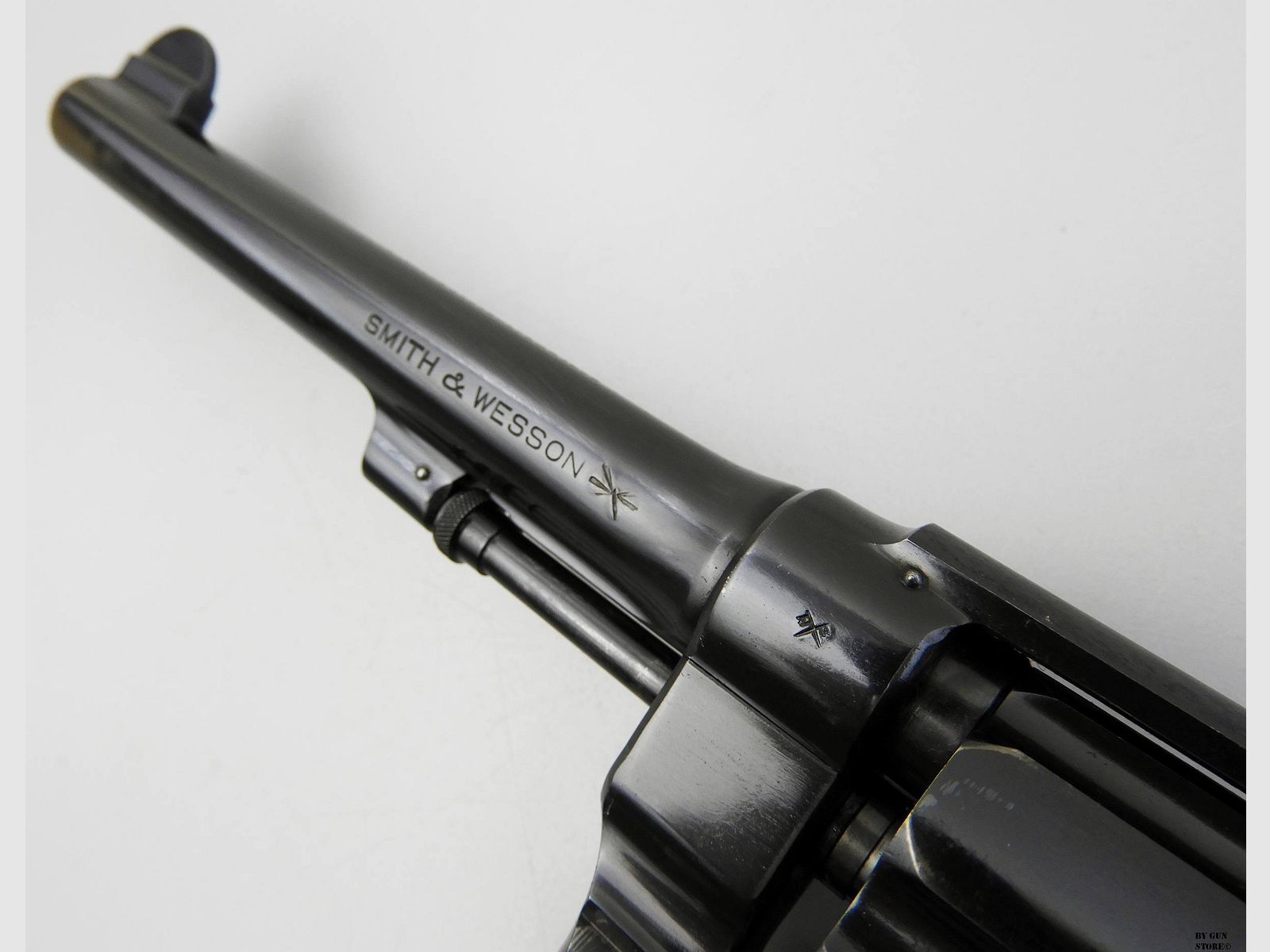 Revólver Smith & Wesson mod. Mark II Hand Ejector 2º Modelo cal. 455 matr. 24161, imagen 6 de 8