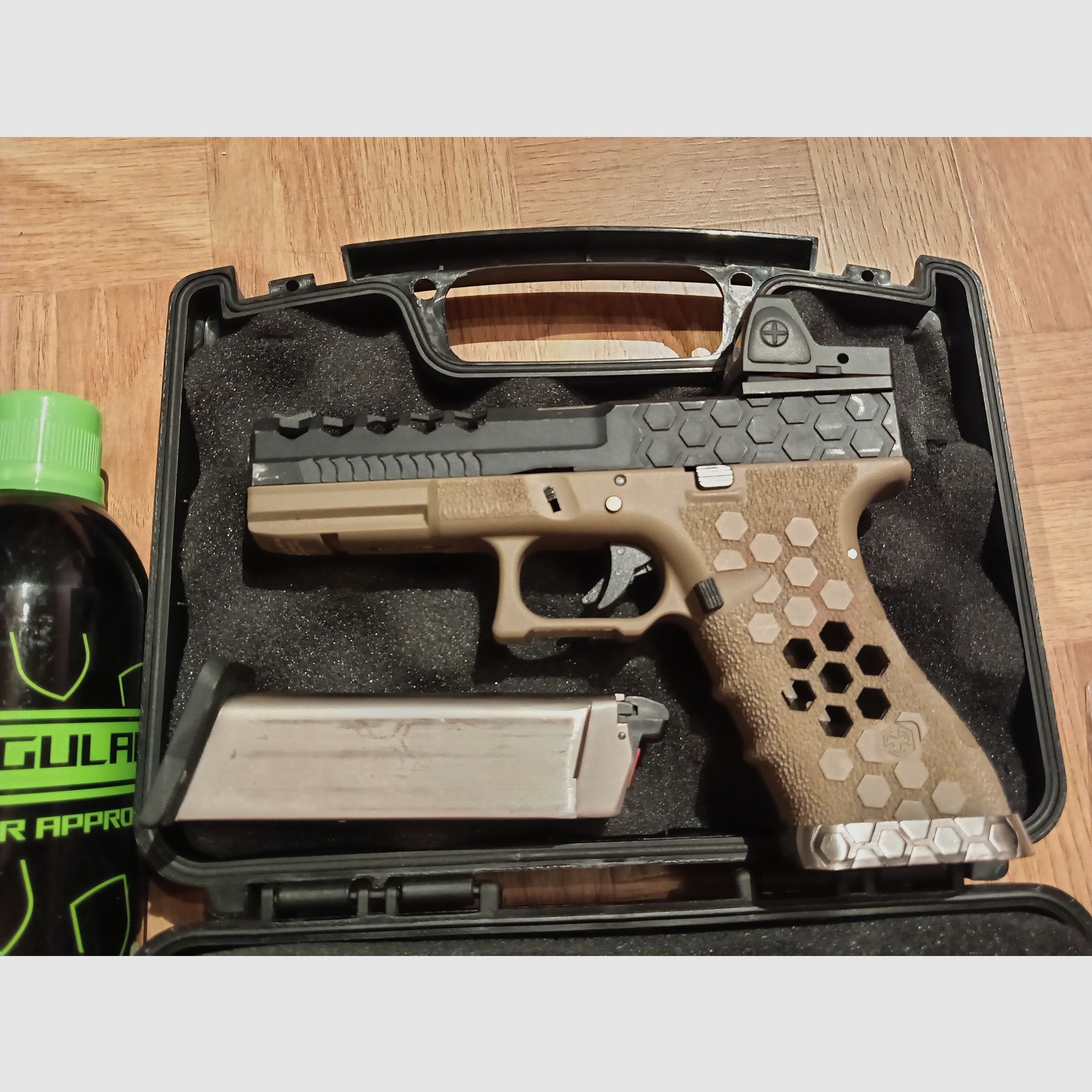 Airsoft VX0110 Hex Cut AW Custom Glock GBB