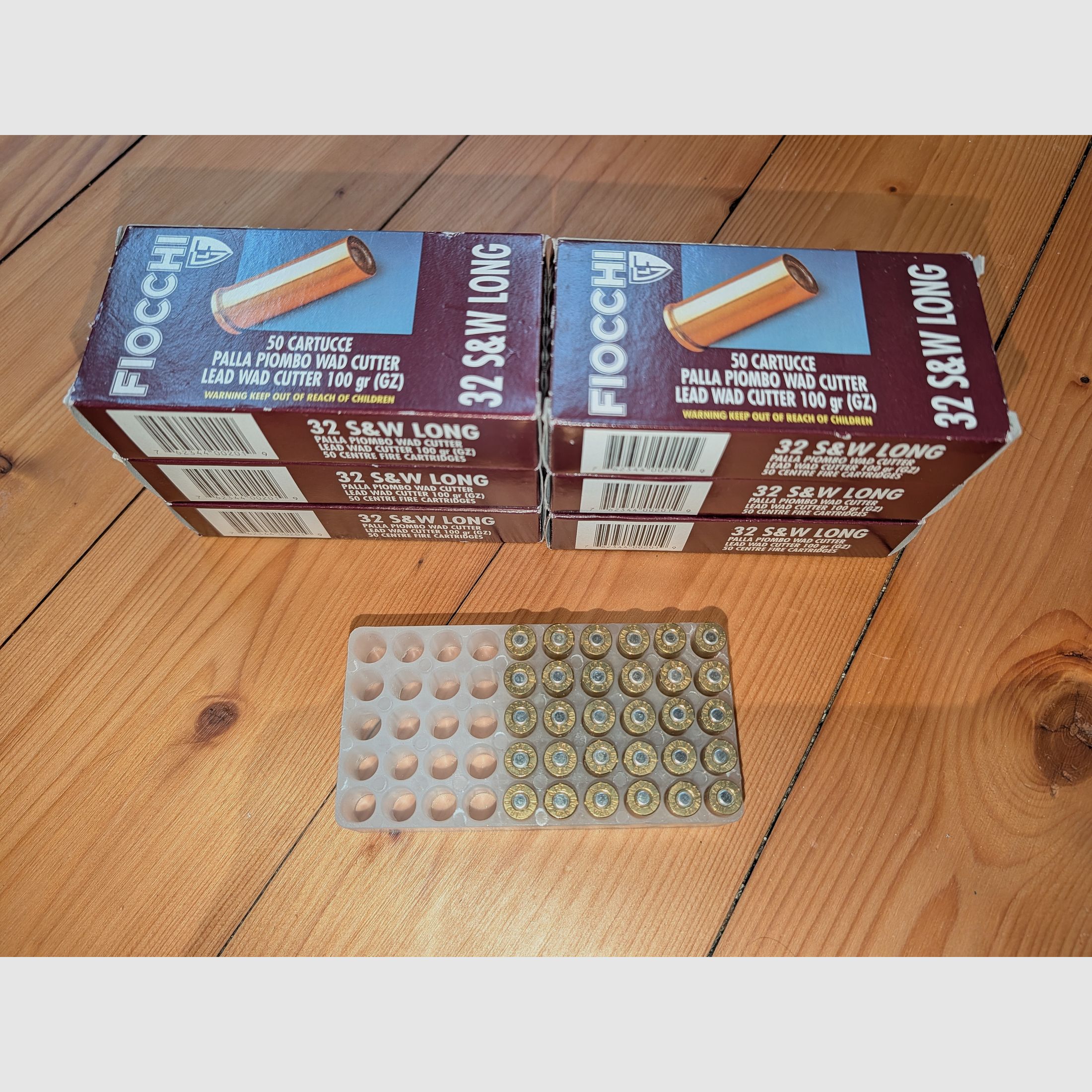 6.5 boxes Fiocci .32 S&W Long WAD Cutter