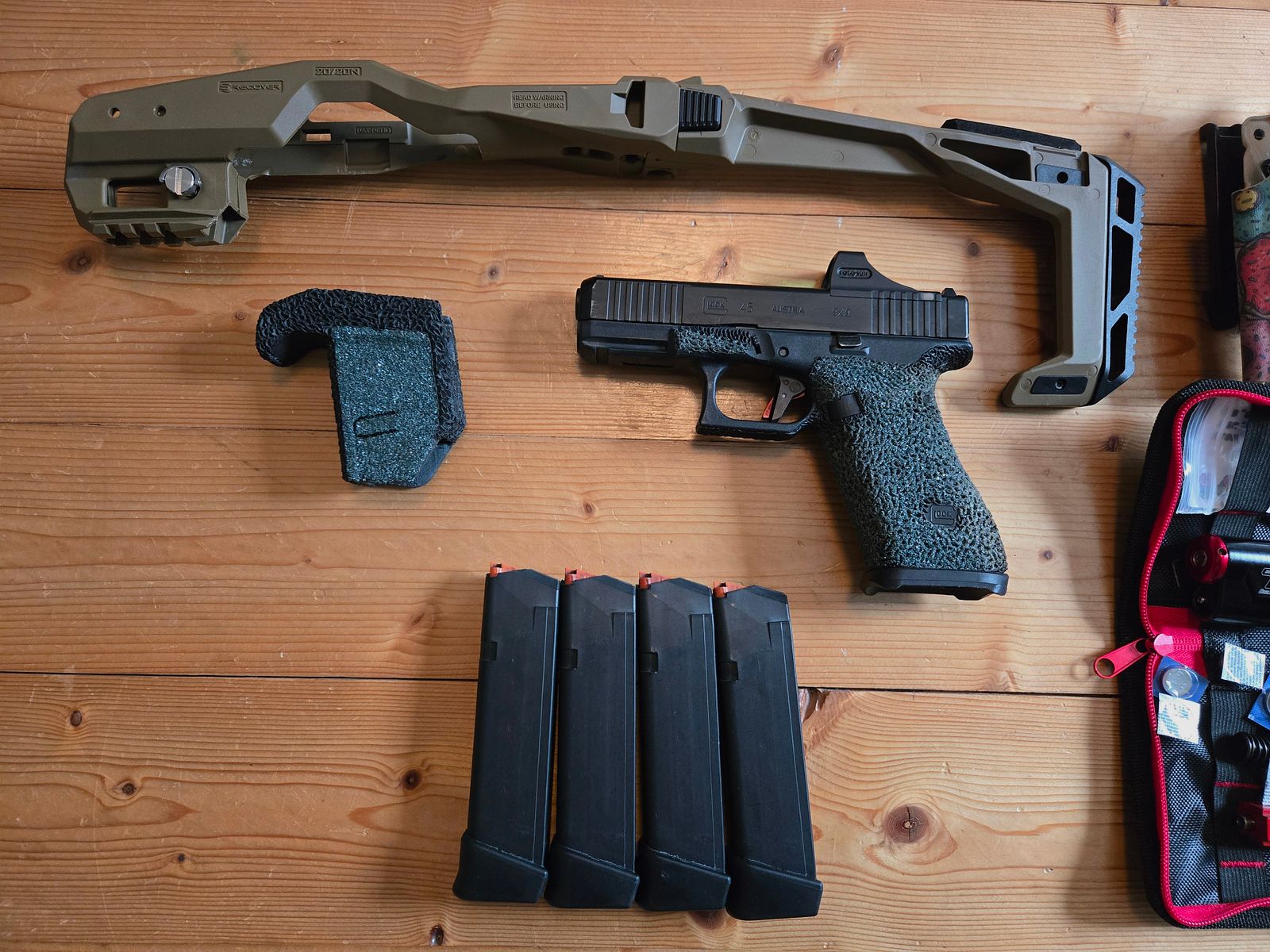 Glock 45 Gen 5 MOS maßgeschneiderte Set Holosun Trockenfeuer Chassis Holster IPSC