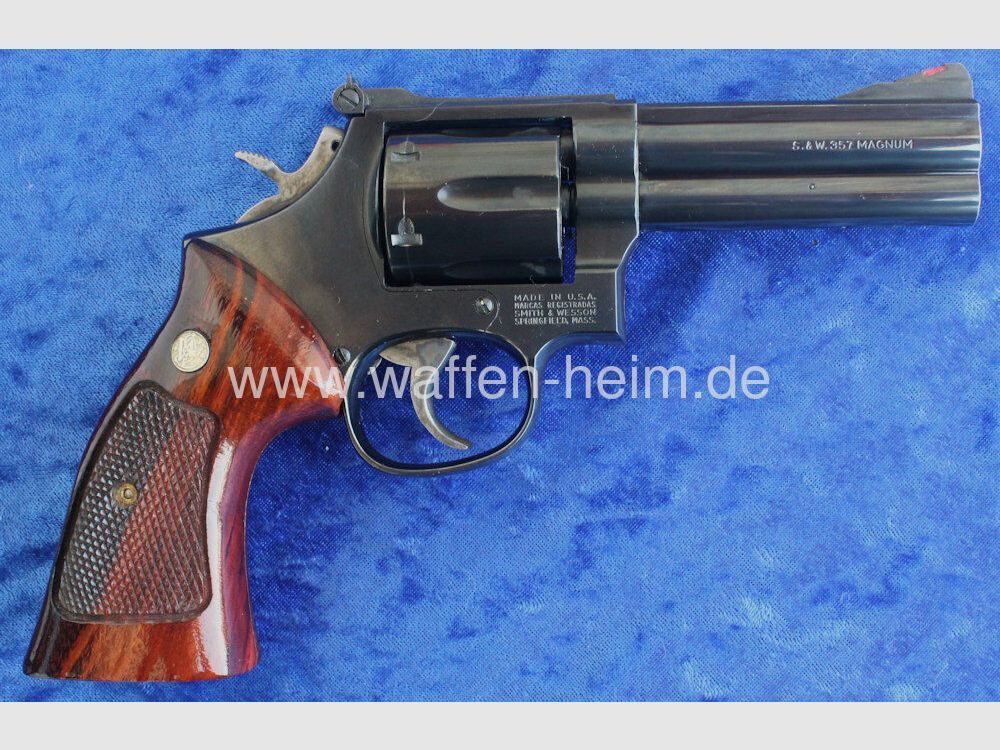 Smith & Wesson 586 / 4"