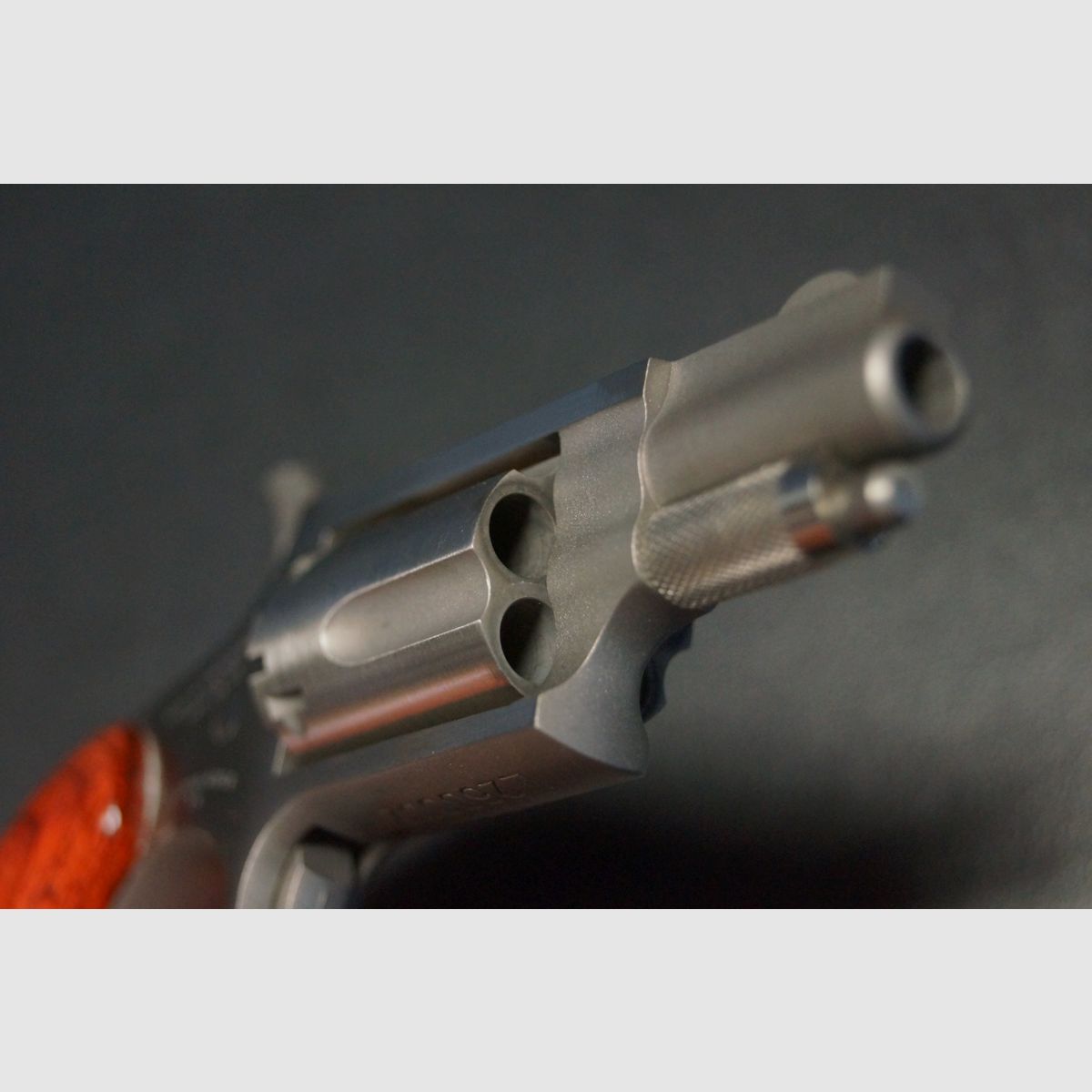 Revolver NAA usato, immagine 2 di 6