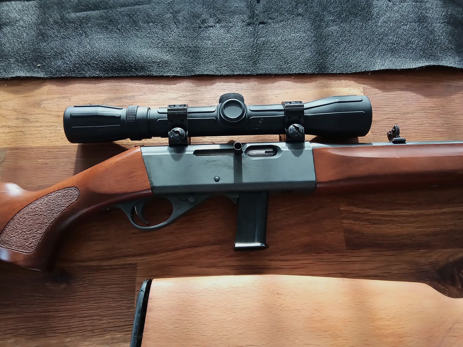 Anschütz 520/61 zelfladende geweer, halfautomatisch KK .22lr