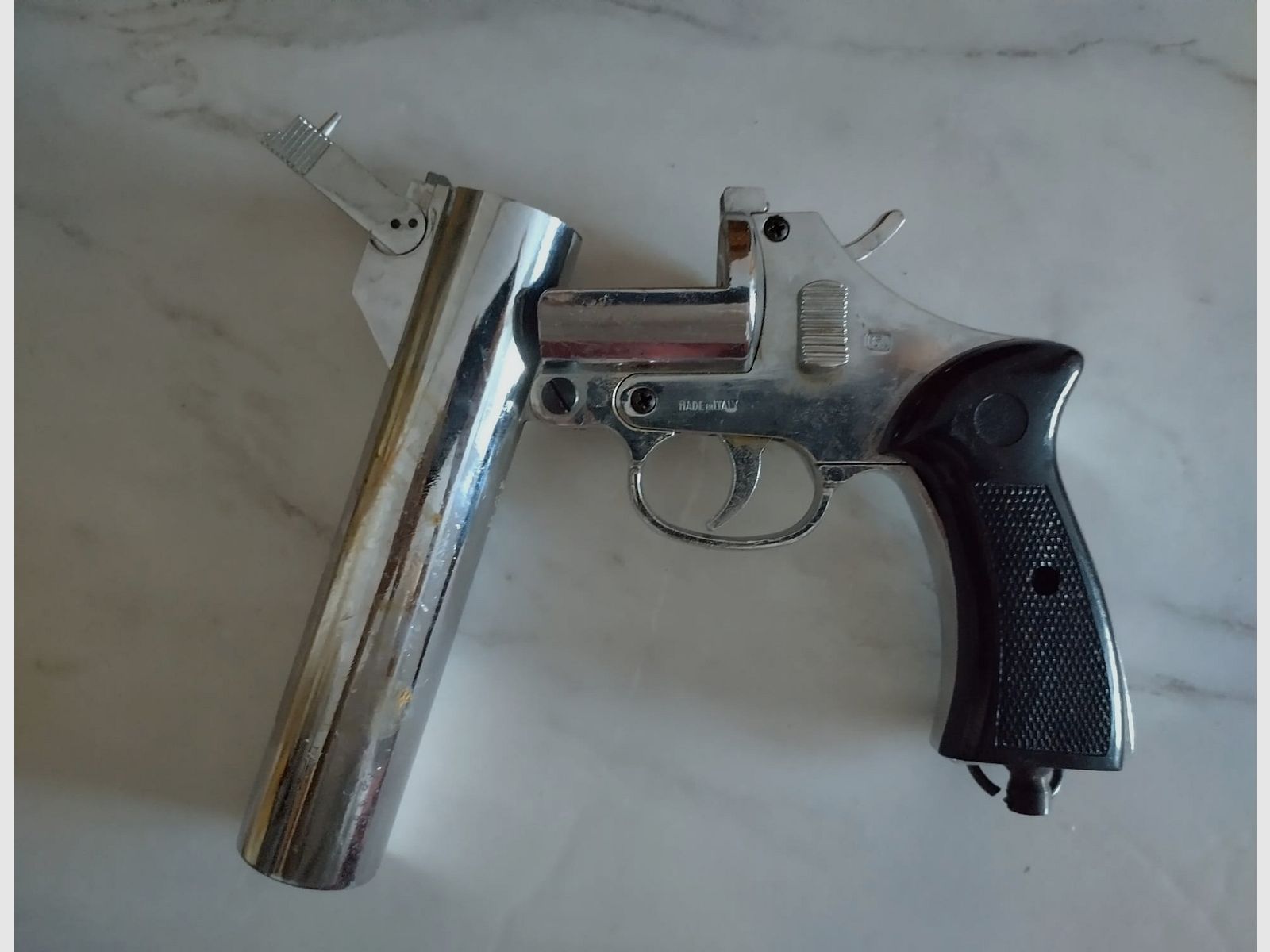 Strzelba sygnalizacyjna kal. 4 - 26,5 Wyprodukowane we Włoszech IGI Pistolet świetlny wolny od 18 roku życia