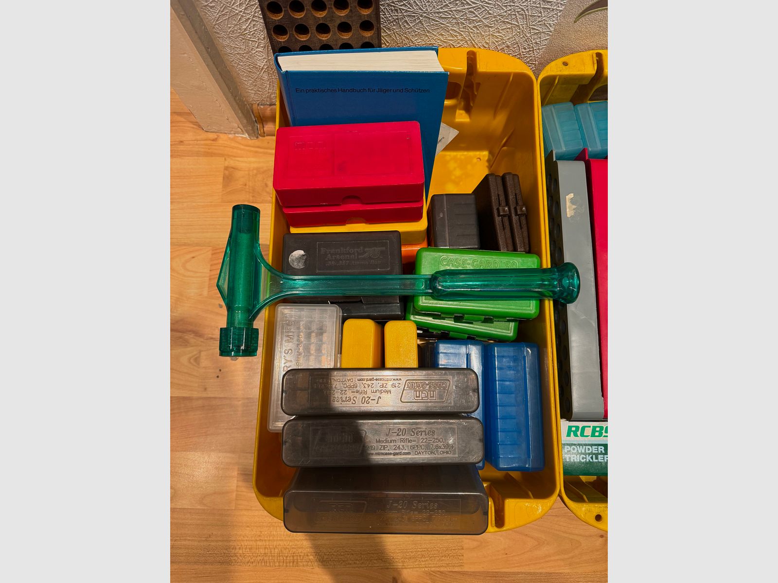 Herladen, herlaadapparatuur, accessoires, matrijs, projectielen, hulzen, weegschalen, persen - ontbinding