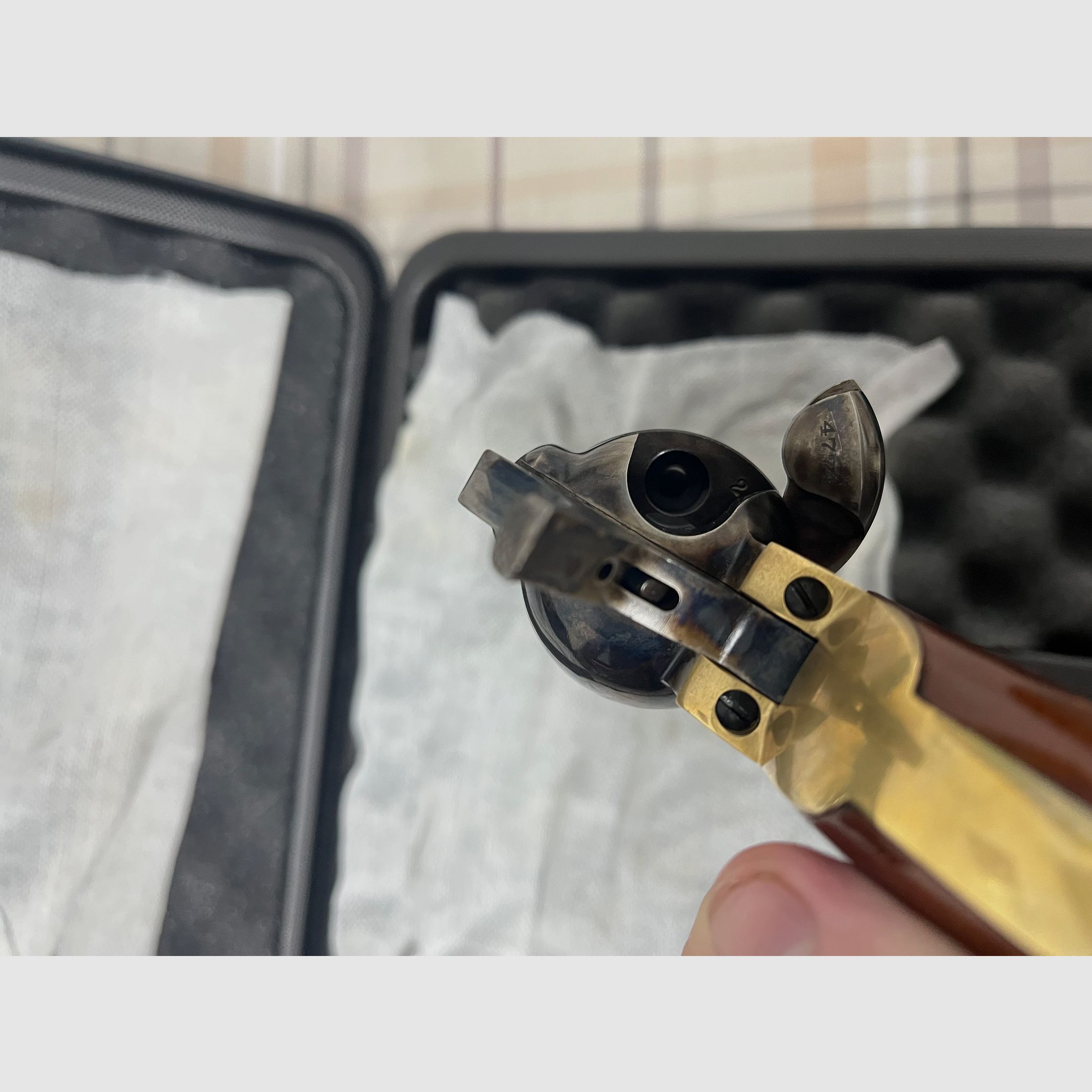 Revólver de detonación de 9 mm