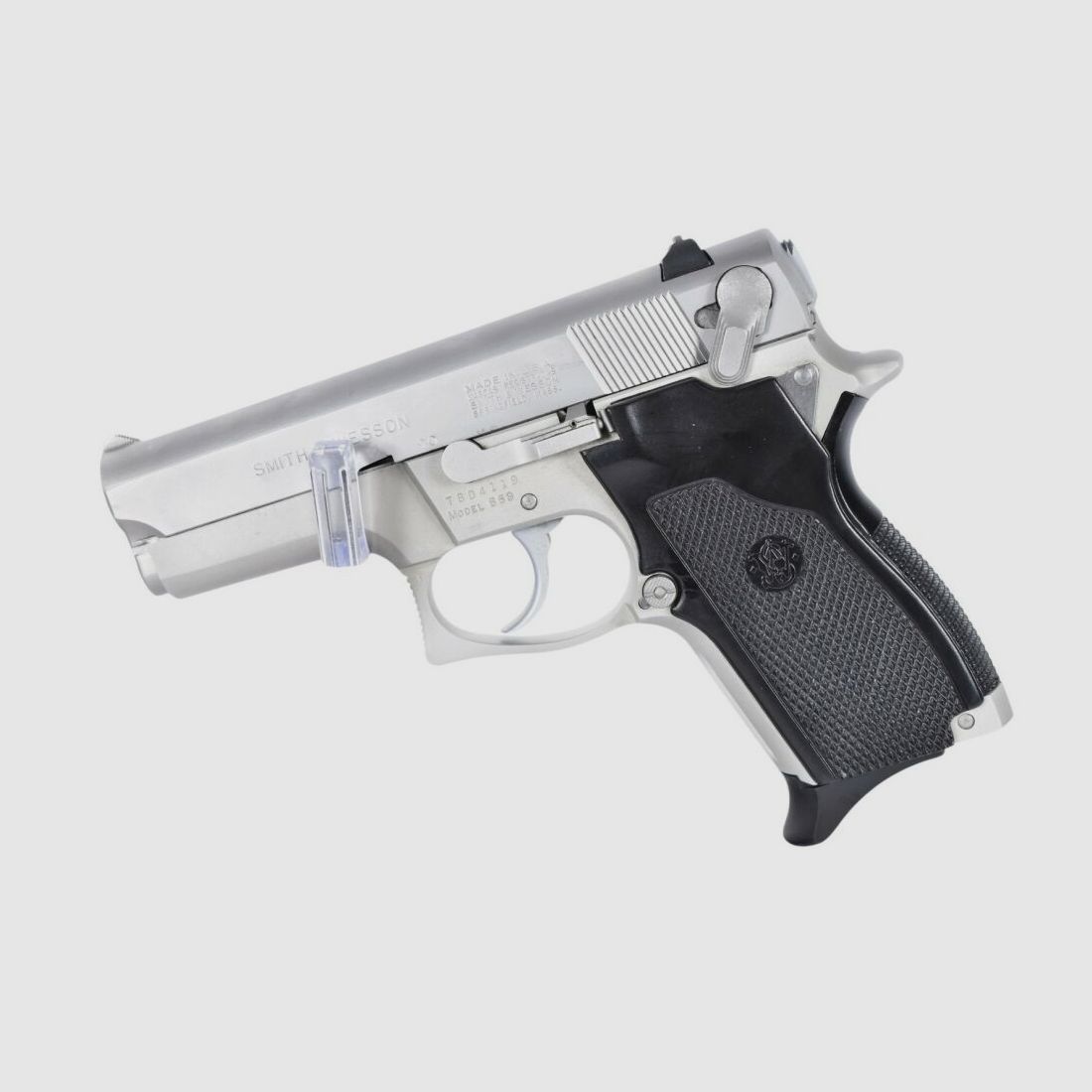Smith & Wesson 669