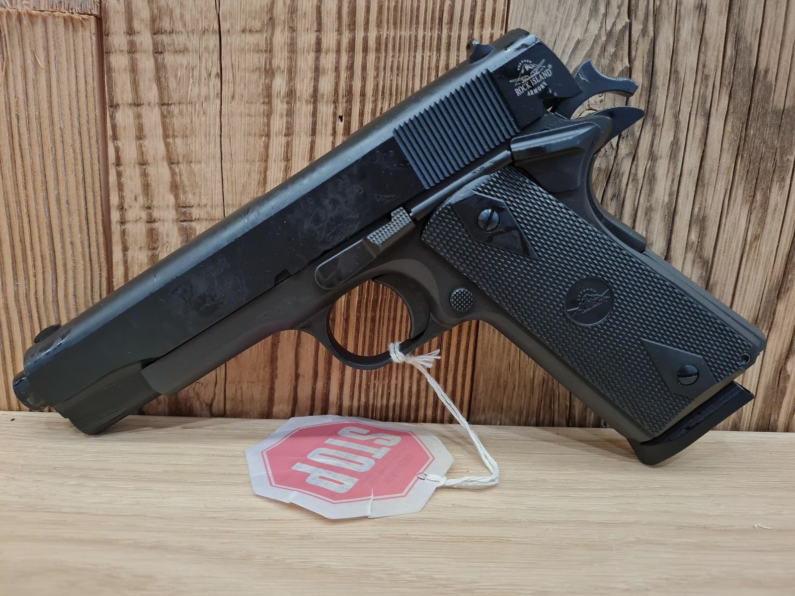 Rock Island Armory M1911 A1 Cal. 9mm www.jagdbar.de