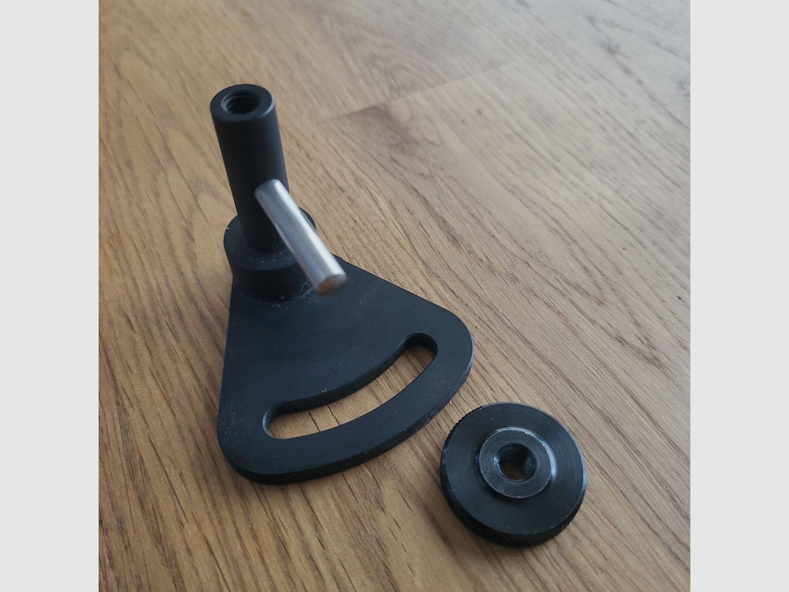 Renforcement du couple pour l'inclinaison latérale des bipieds standard