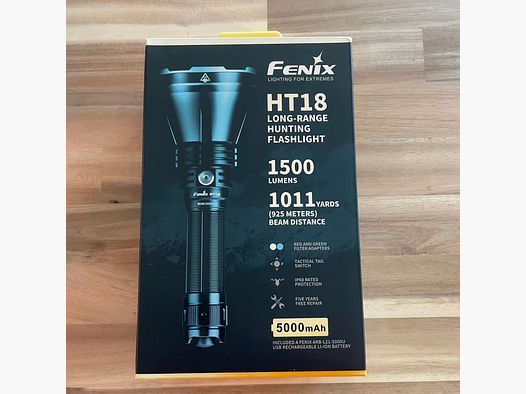 Fenix HT18 LED Jagd Taschenlampe 1500 Lumen - Ausstellungsstück