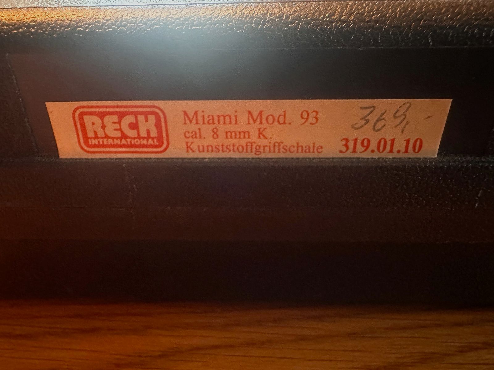 Reck Miami 93R 8mm Knall mit seltenen originalen Holzgriffschalen OVP Maschinenpistole (Nachbildung)