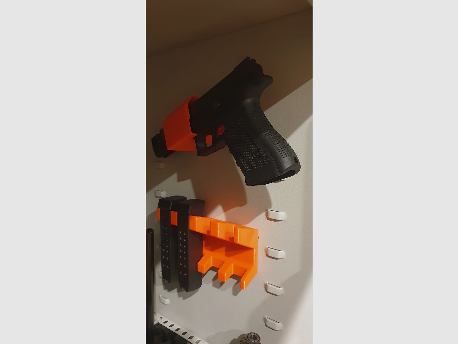 Glock 17, tuning y piezas originales, con funda, imagen 3 de 3