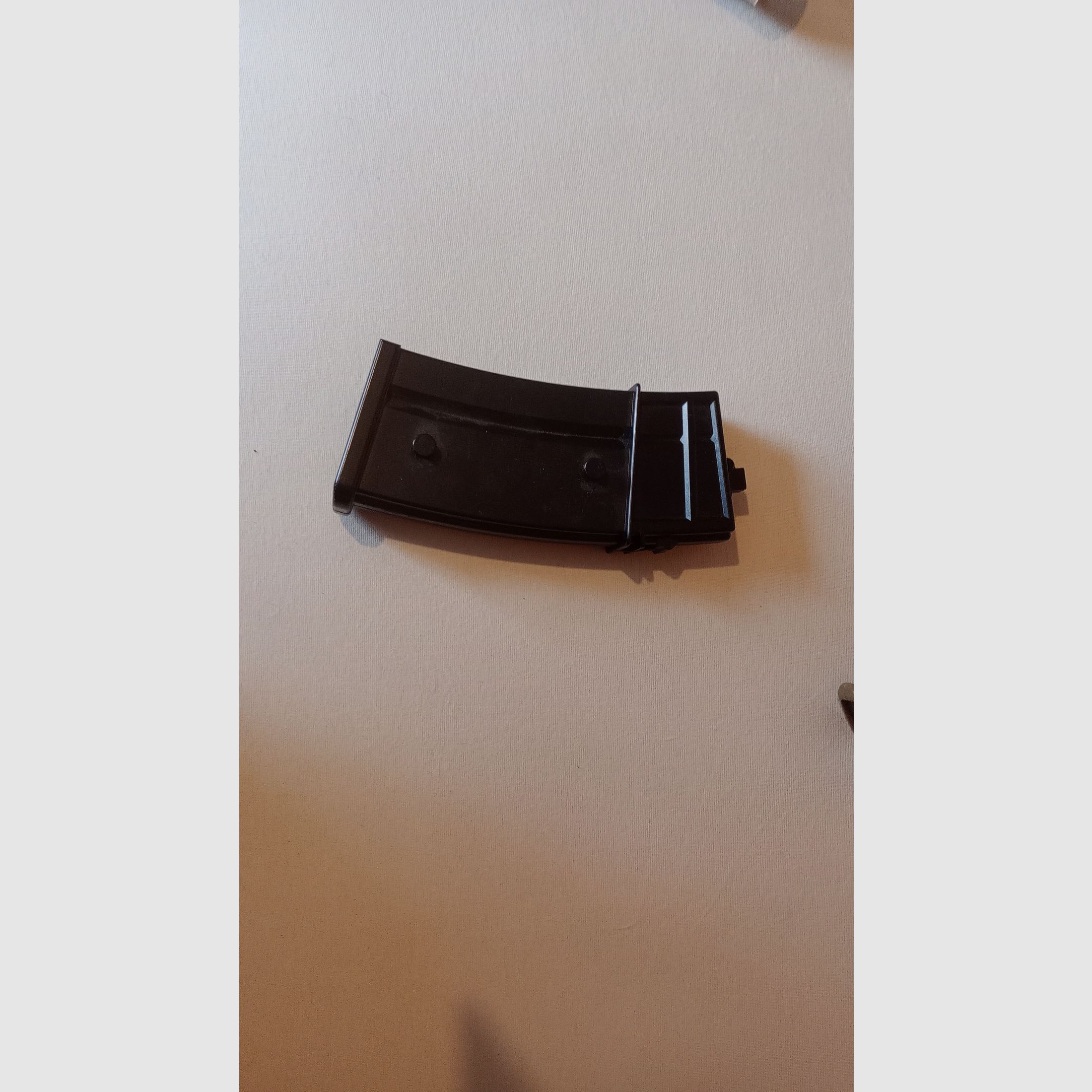 Airsoft G36C Desert with 400 round magazine & goggles (used, 0.5 Joule)
