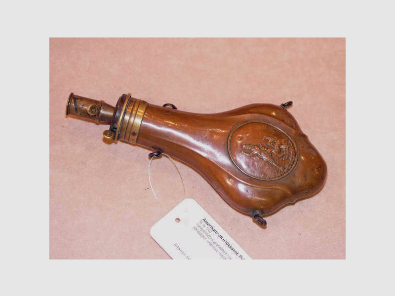 Boche a Parigi fiaschetta per polvere usata