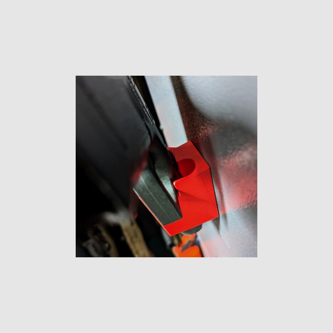 Magnetic block holster for Glock 17 and similar (slide width 32mm) for gun cabinet - accessories for the gun cabinet