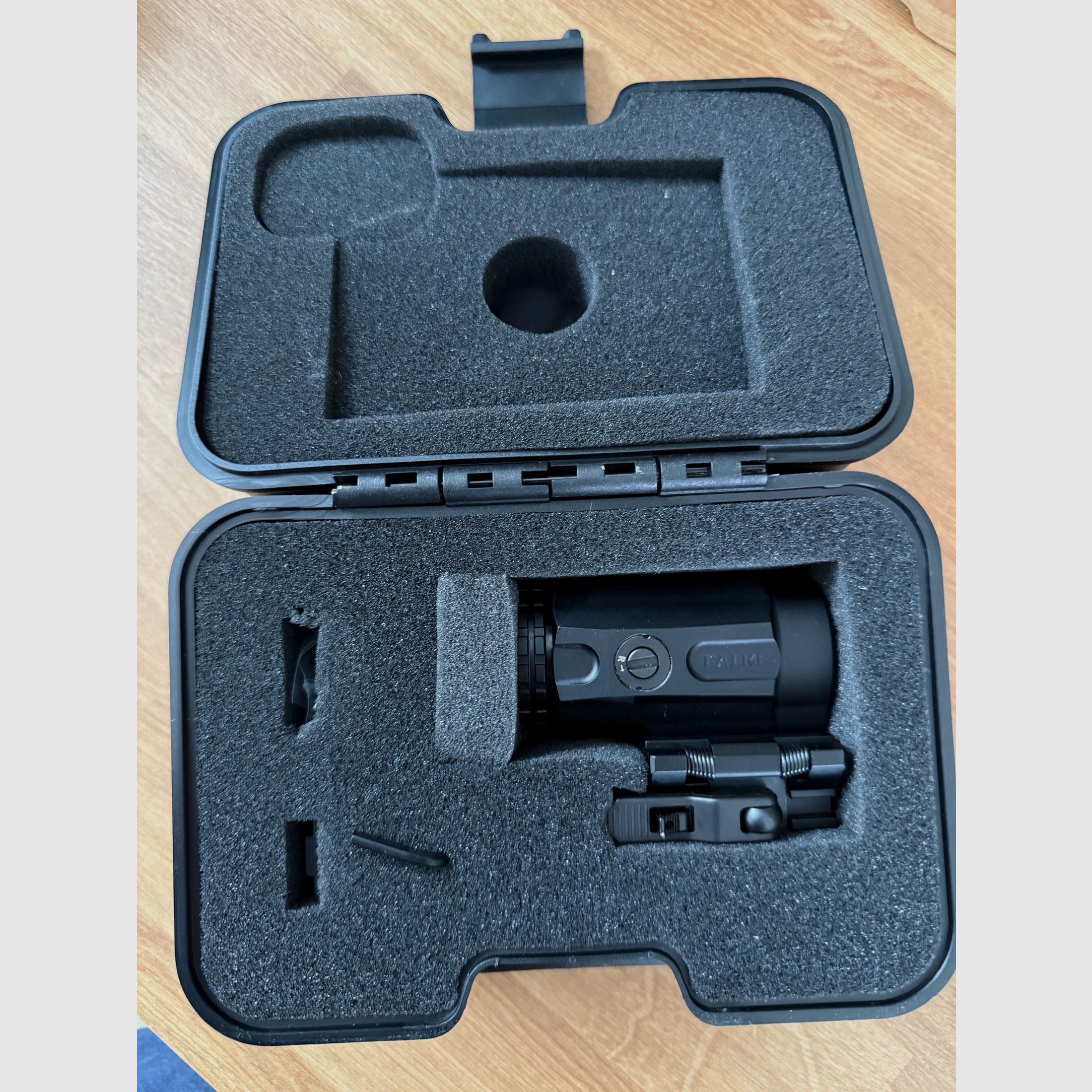 Falke B3X LE Gen. 2 Magnifier 3x – comme neuf, à peine utilisé + QD Mount