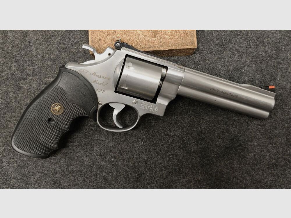 Smith & Wesson 627 - 0
