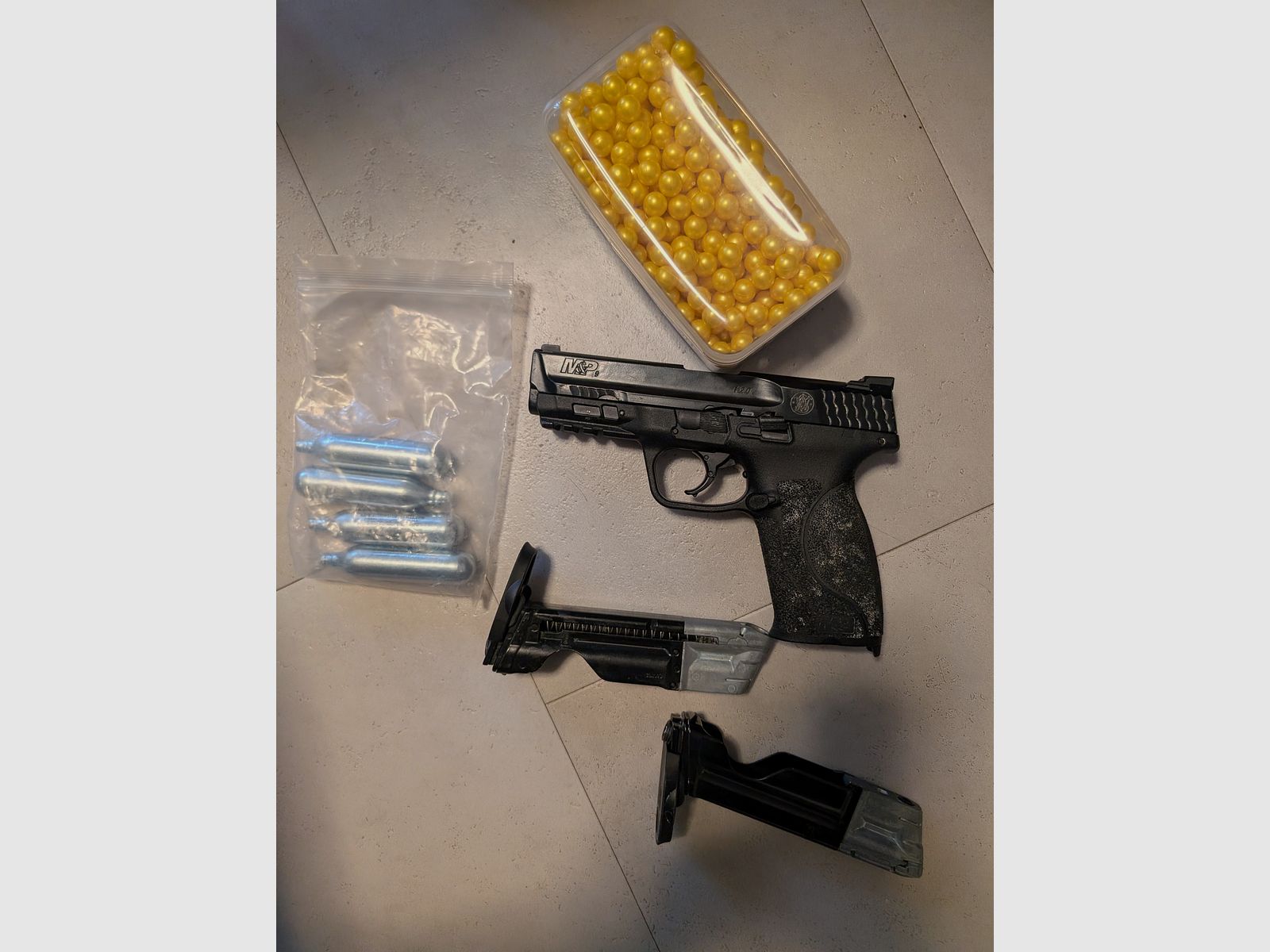 T4   Smith&wesson  kal 43.