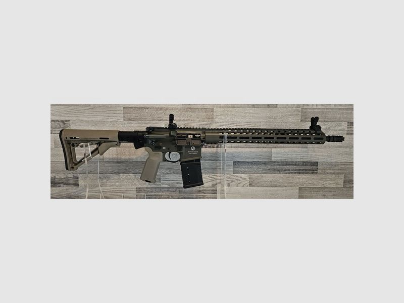 Neuware vom Fachhandel - Schmeisser AR15 M5FL Sondermodell MAGPUL 16,75" OD Green FDE Kal. .223Rem