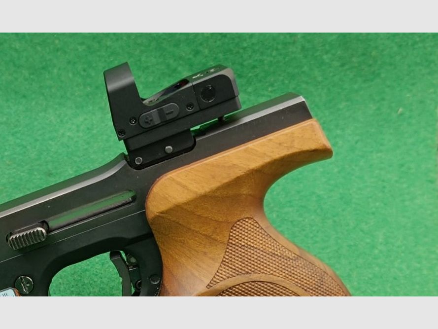 Montage de point rouge Walther GSP