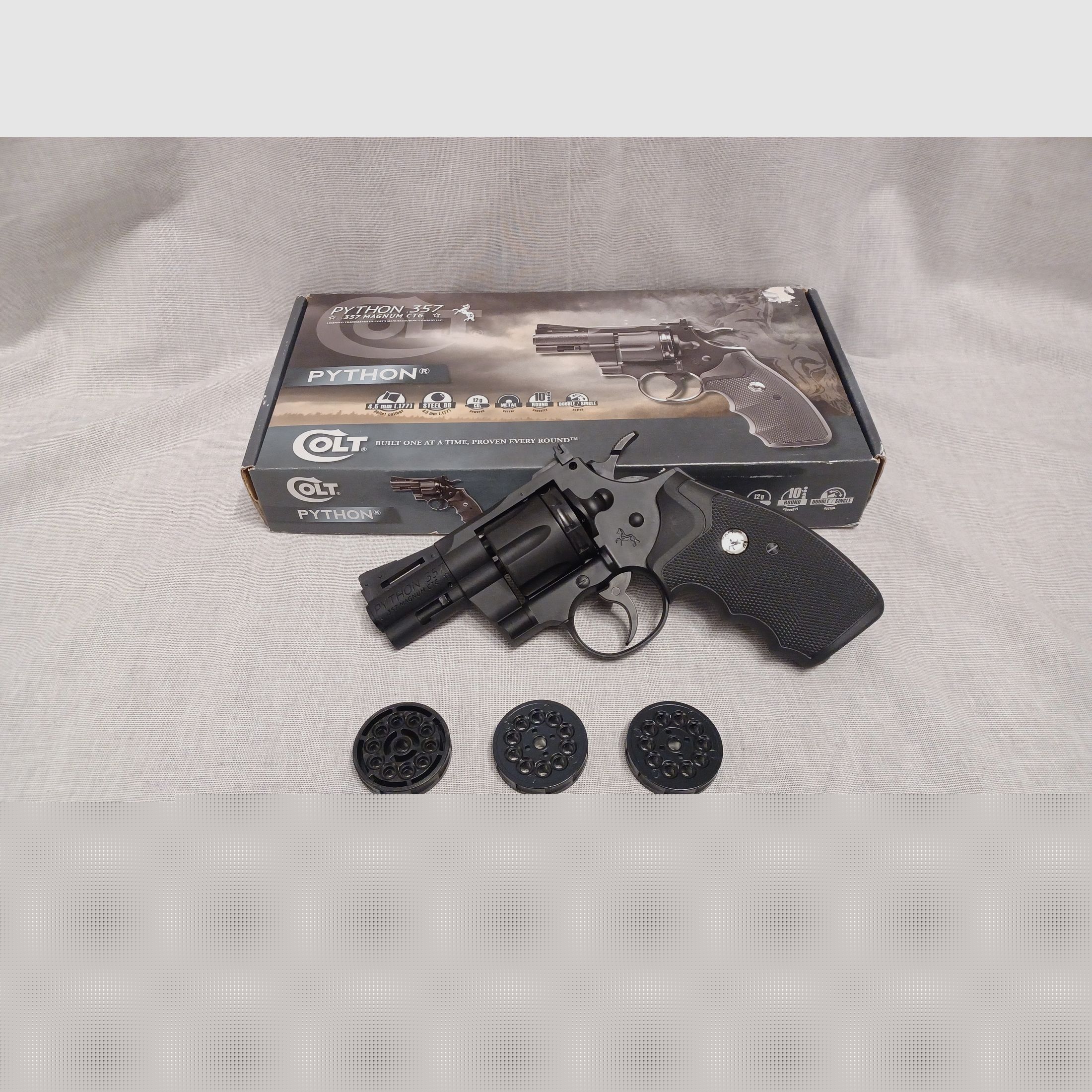 Colt Python 2,5" / 4,5 mm BB / CO2 / Revolver / OVP (91)