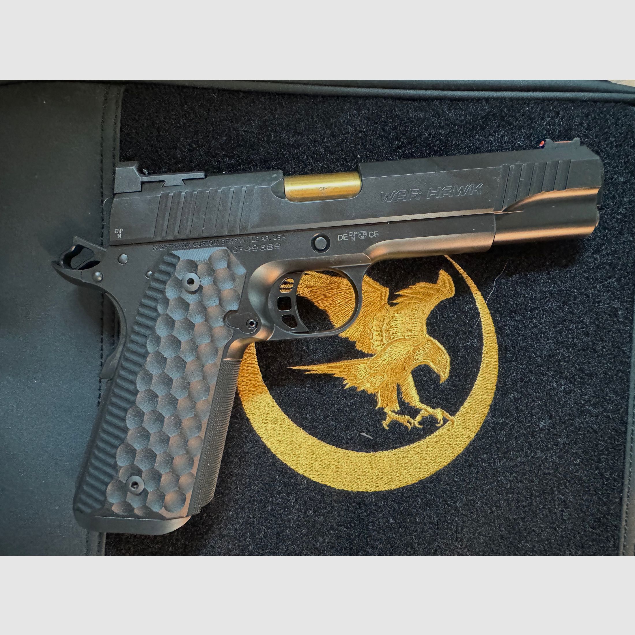 1911 Nighthawk Custom - War Hawk *neuwertig* / .45 Auto