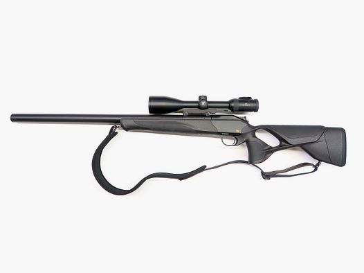 Blaser R8 Ultimate Silence 308Win 47cm +Swa Z8i 2,3-18x56
