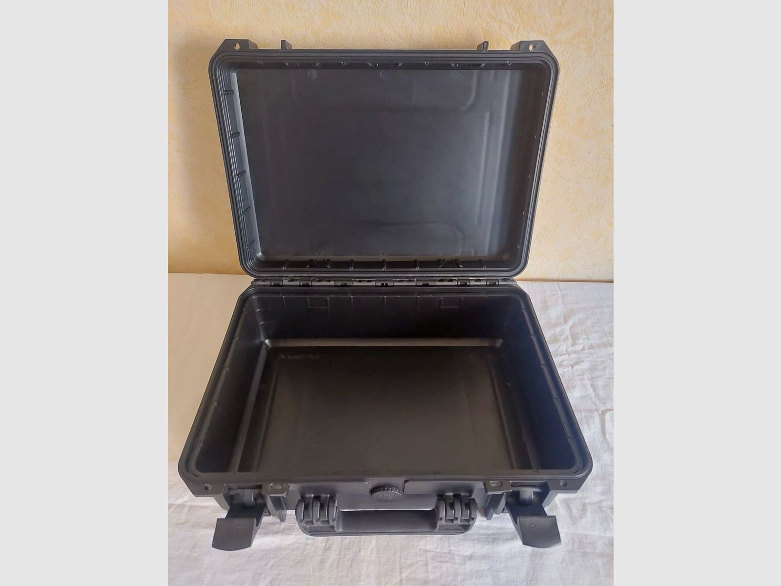 Hartschalenkoffer Modell 430 (19 Liter)