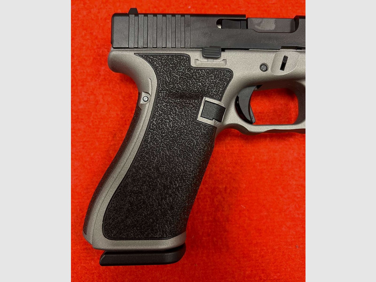 Glock Pistole 45 Mos Legacy Custom Edition Tungsten Gray Kal.9X19, Bild 4 von 8