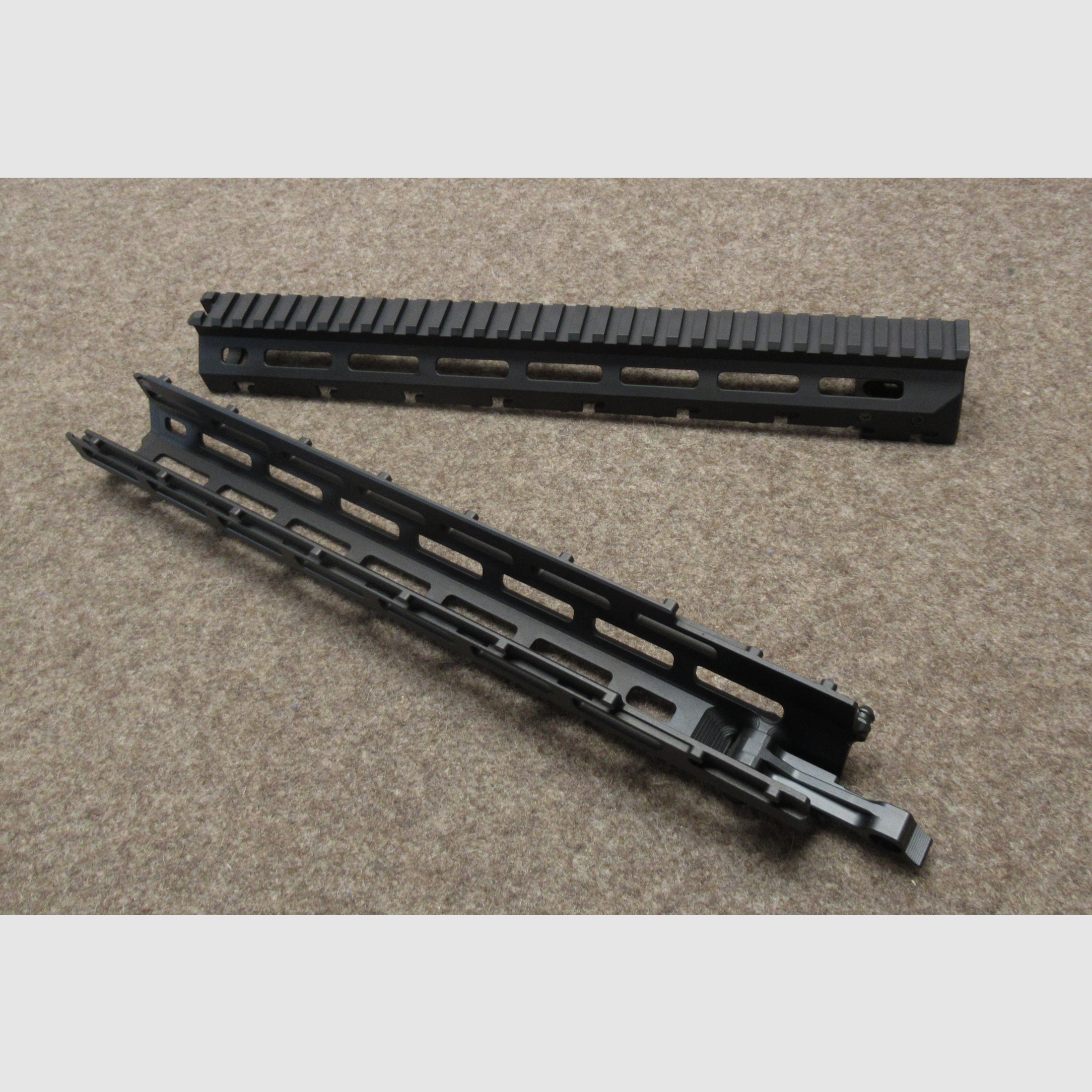 ACHERON Handschutz für SIG SG 550, Bild 2 von 2