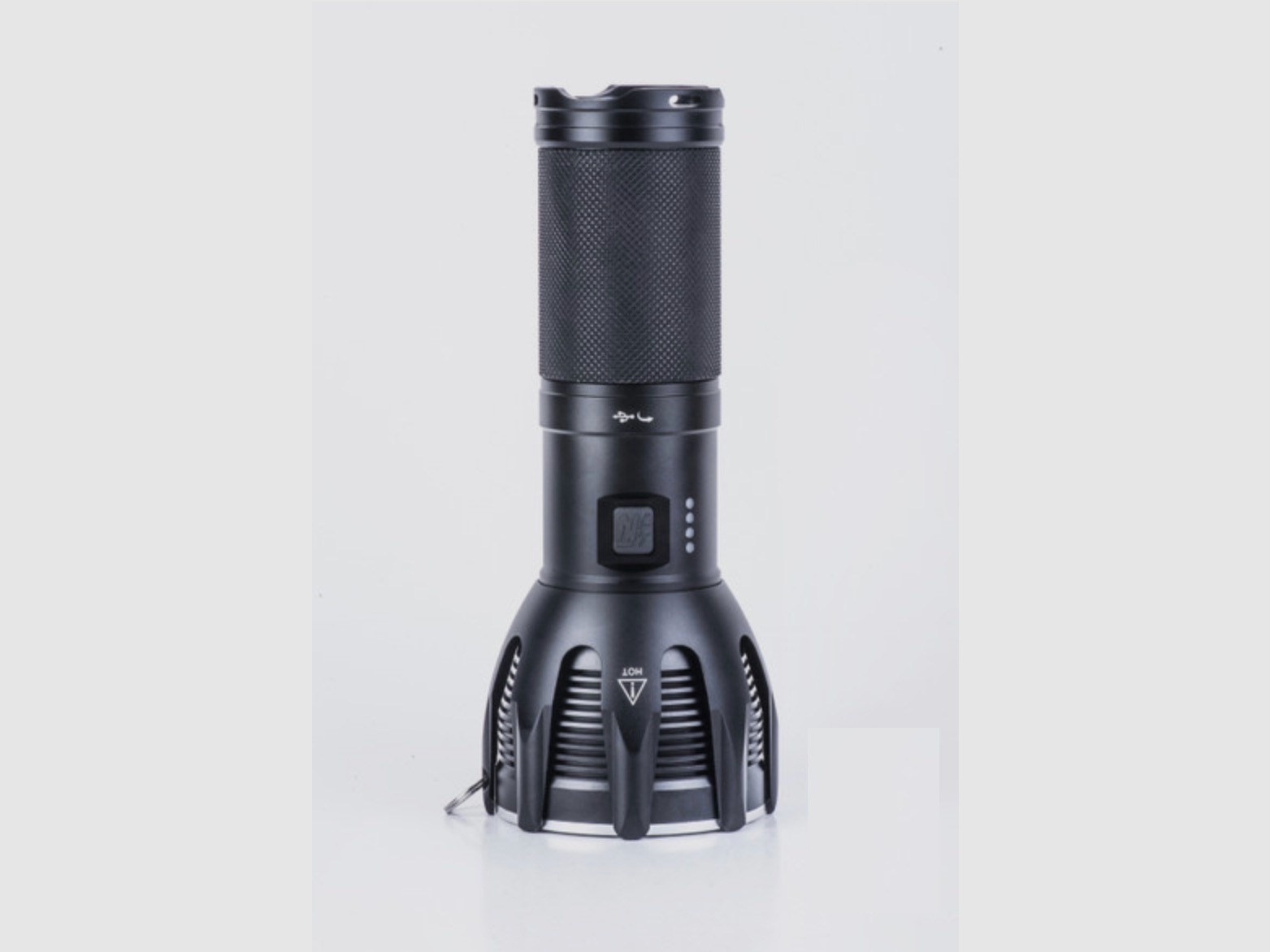 NEXTORCH Saint Torch 30 5600 Lumen Suchscheinwerfer LED Taschenlampe