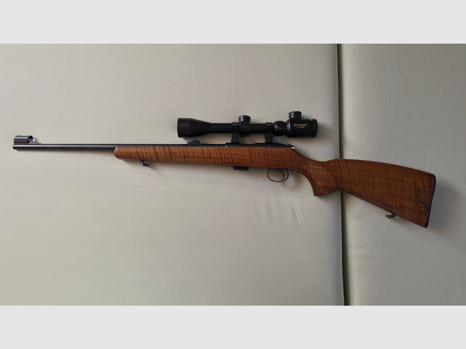 KK bolt-action rifle CZ ZKM 455 Luxus .22lfb with scope (red dot) and aluminum transport case all like new