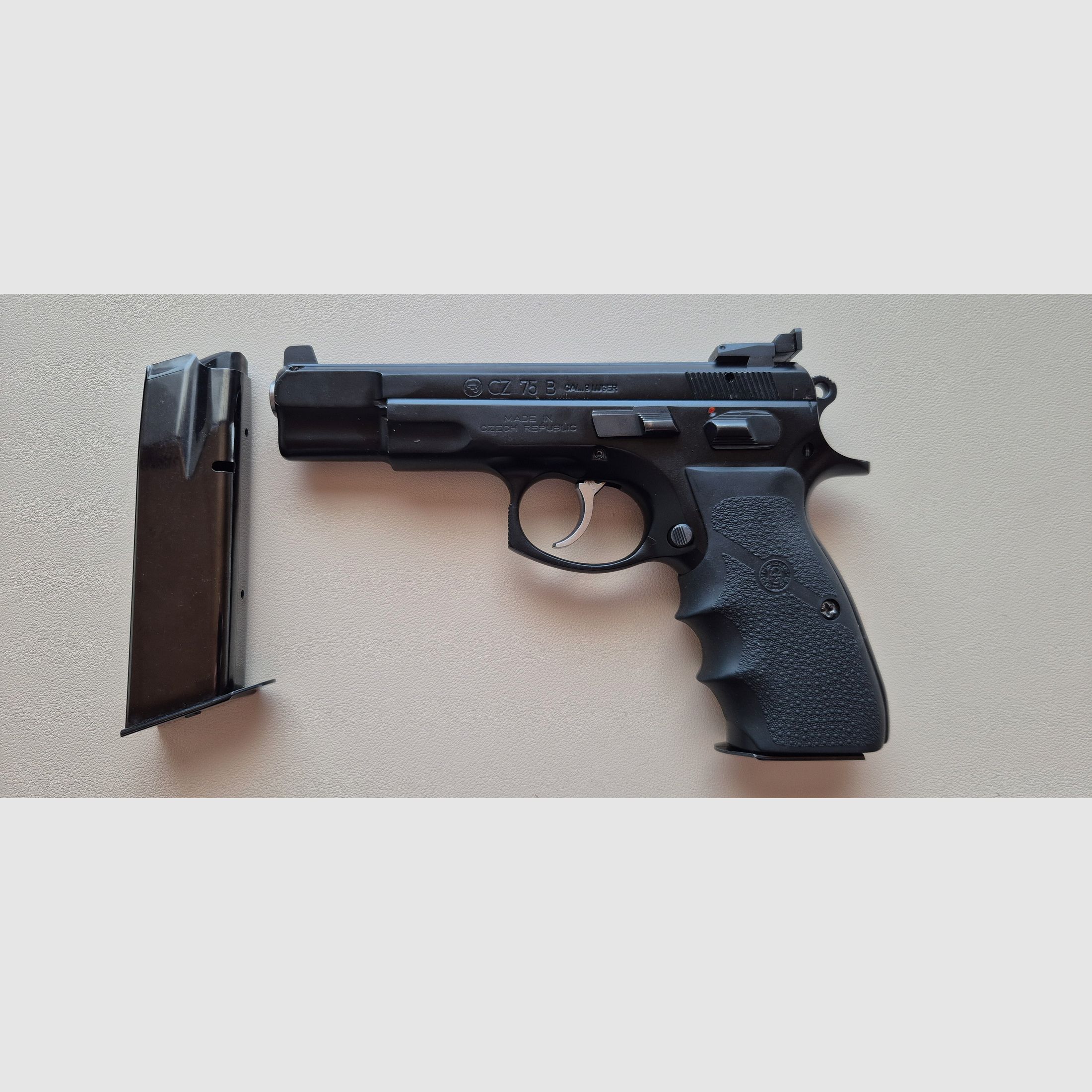 CZ 75 B 9mm con 2 cargadores