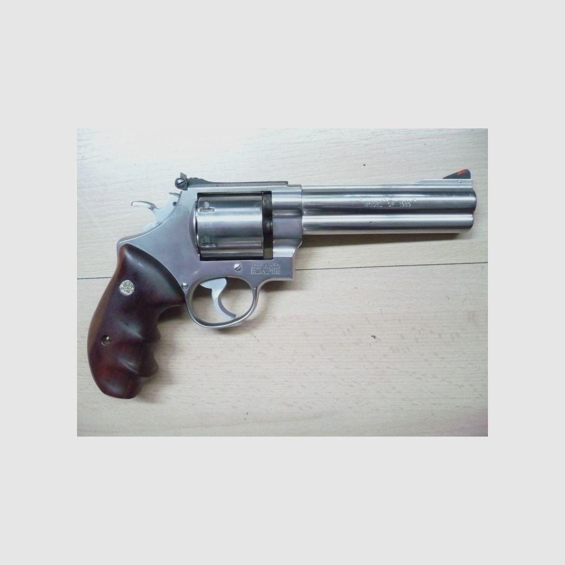 1 Revolver Smith & Wesson Mod. 627 Mod. of 1989, Kal. .357Mag