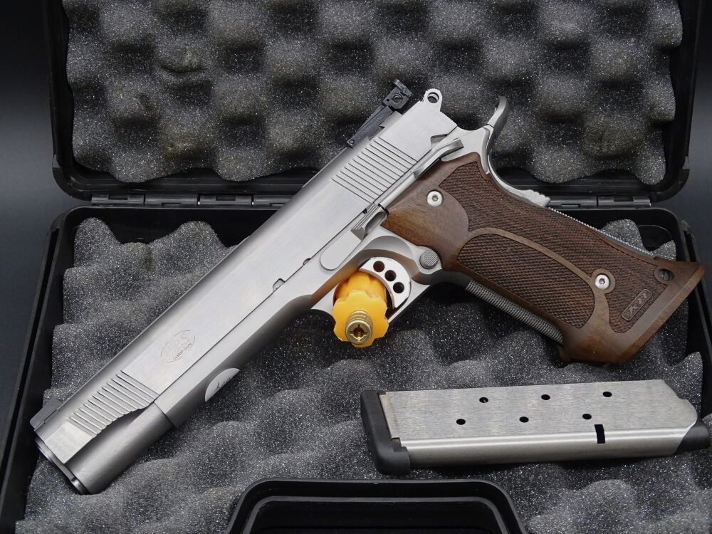 H.P.S. Hans Peter Schäfer 1911 Target 6 Exclusive kaliber .45 Auto 1911 Target Exclusive niet eens 50 schoten afgevuurd