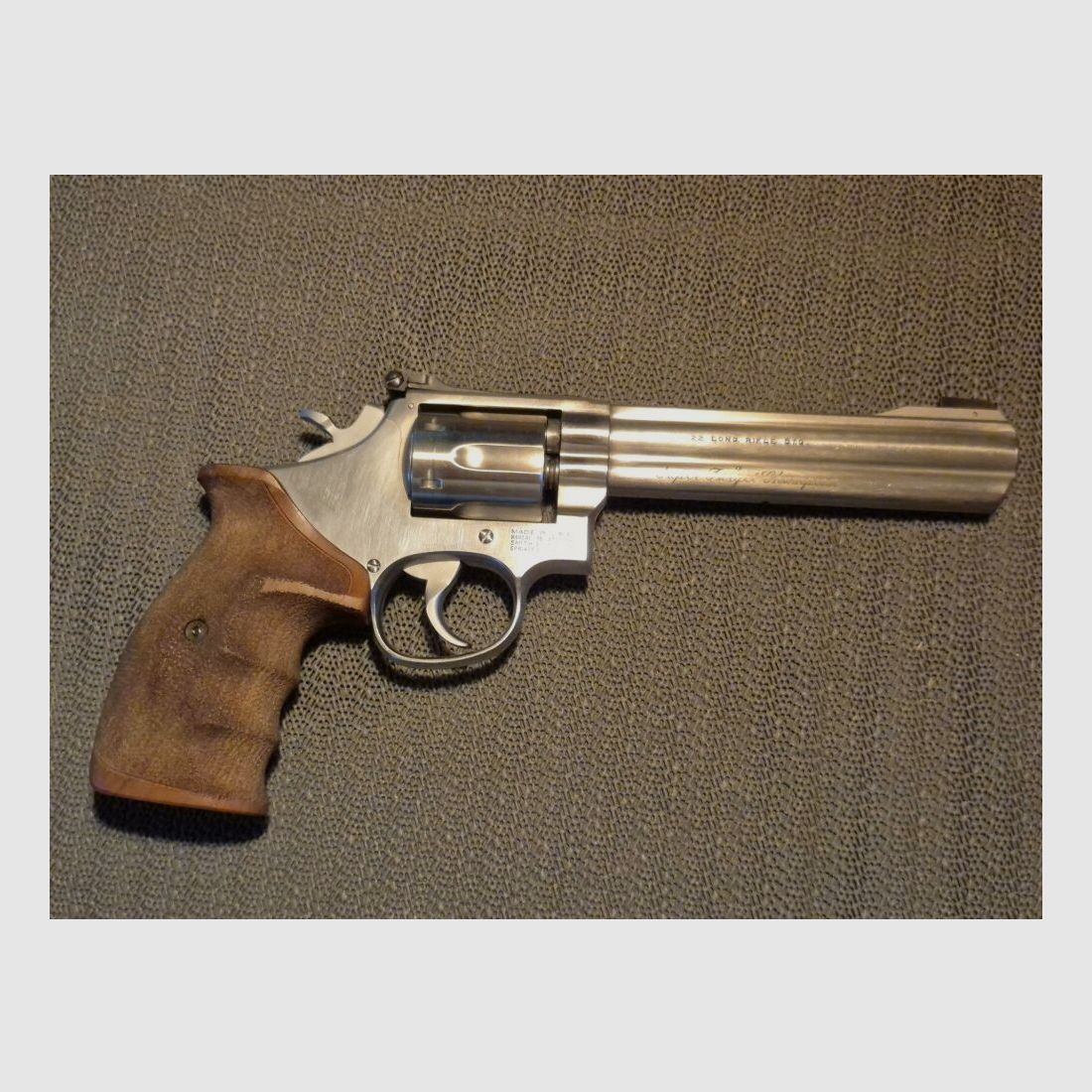 S&W 617-2
